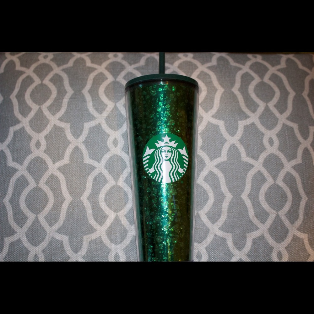 Starbucks 2019 holiday cup